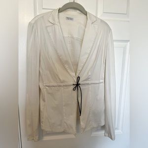 Stylish white blazer, good condition!